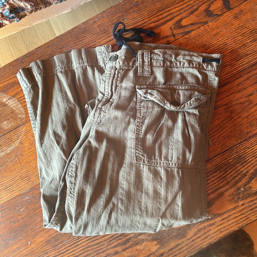 Lucky brand capris